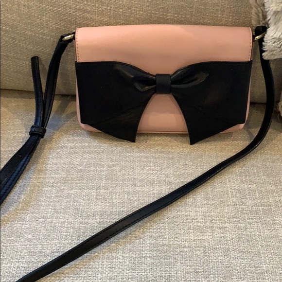 kate spade Handbags - Kate Spade bow purse